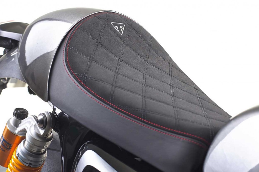 ThruxtonR_Quilted_Seat1