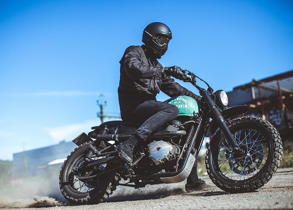 654motors_triumph_ext_04